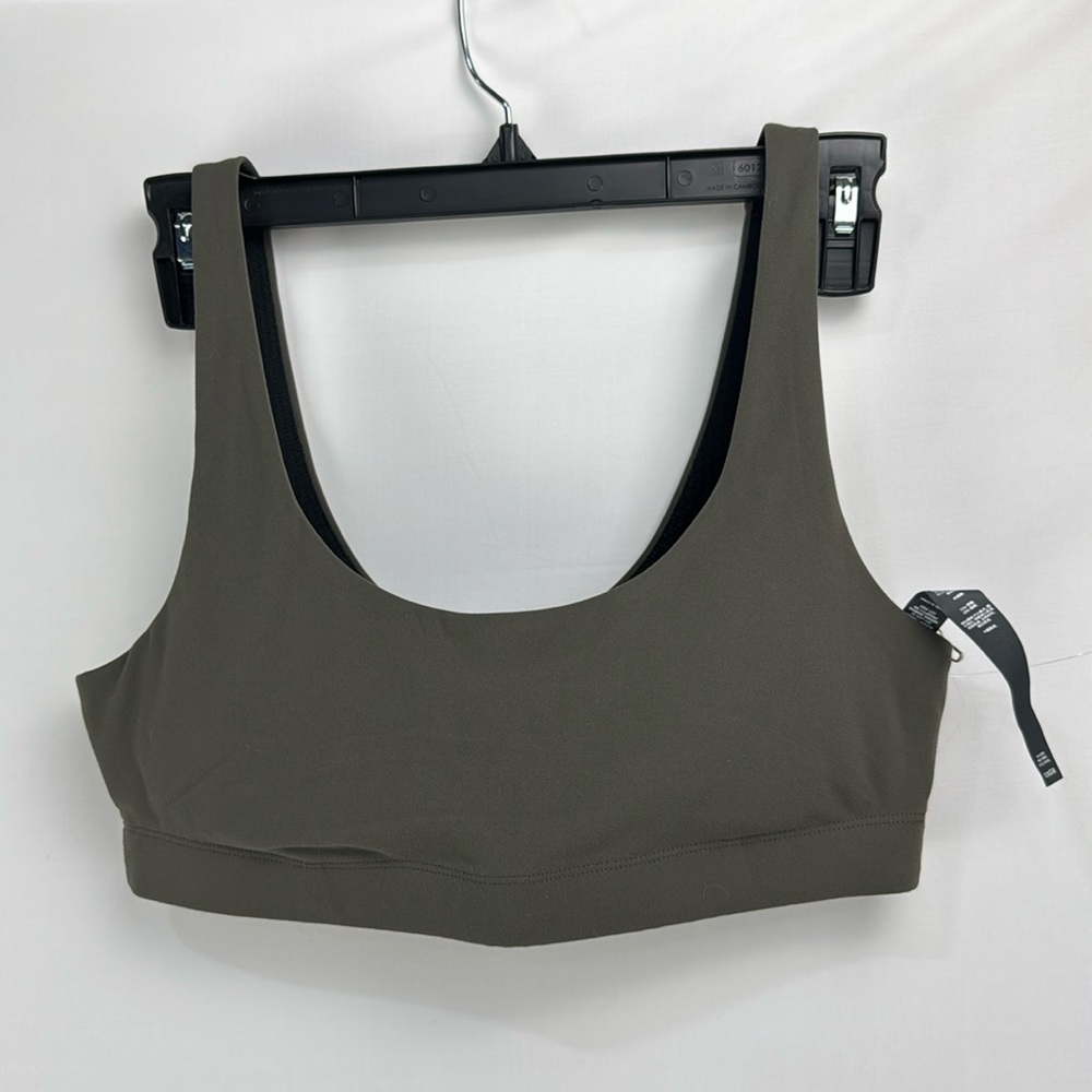 Vuori Daily Sports Bra Green Small